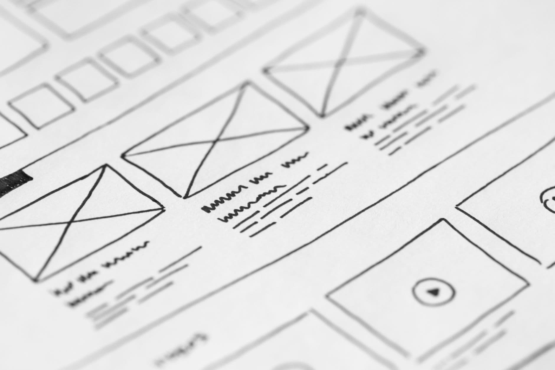 Сколько стоит дизайн сайта: цены 2026 и UX/UI приложения
