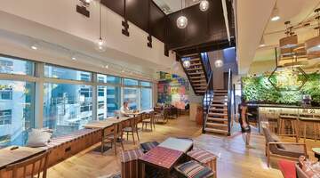 naked Hub: Coworking в Гонконге